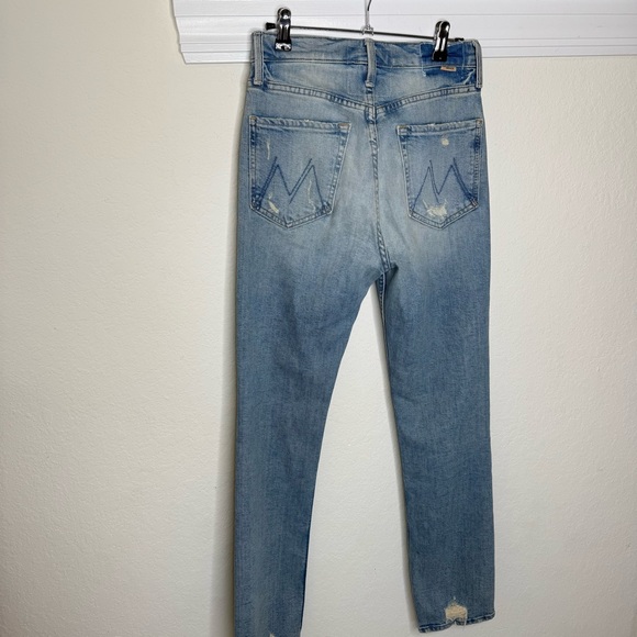 Mother High Waisted Rider Skimp Jeans in The Confession Wash - Picture 3 of 15